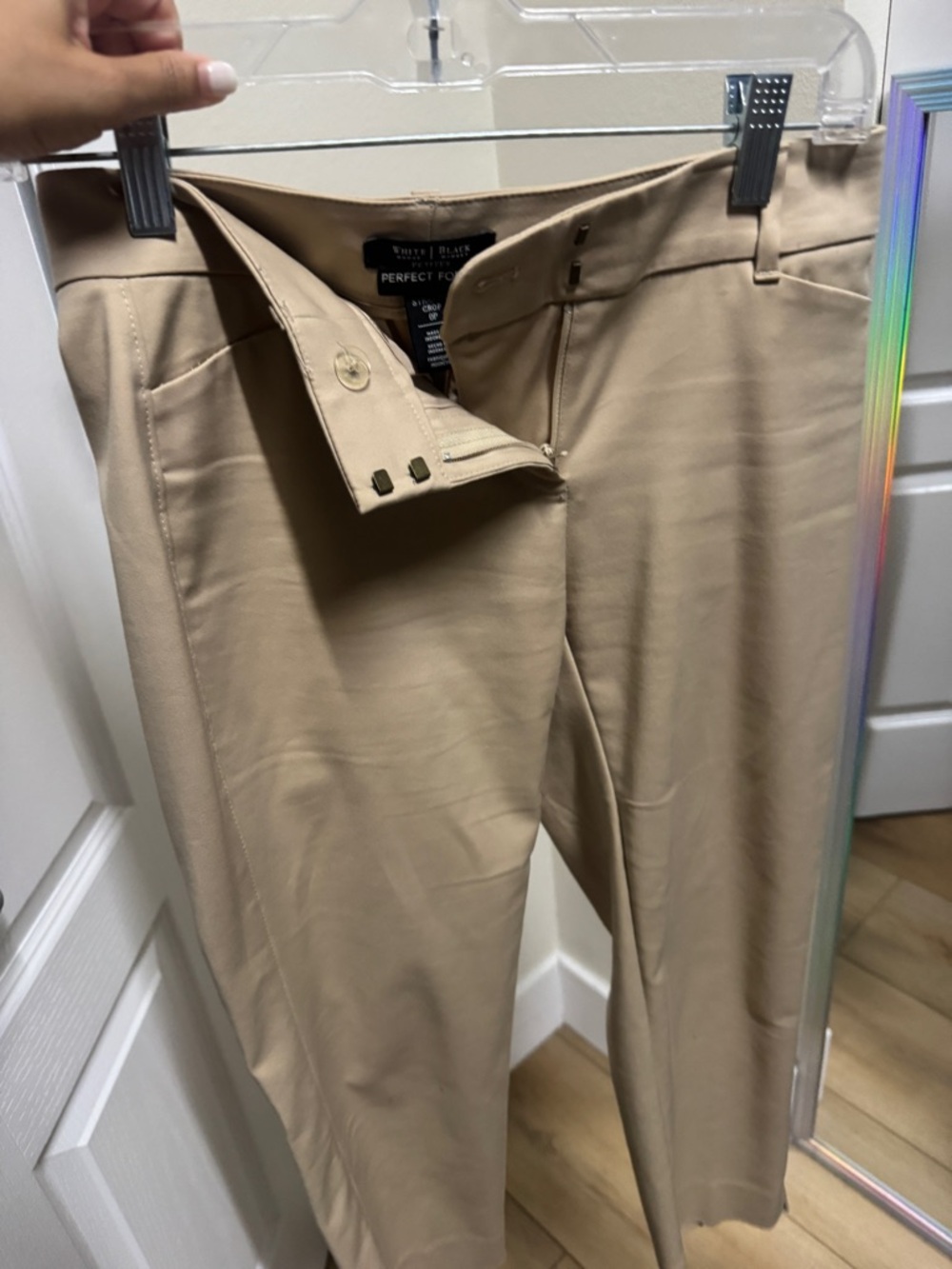 White House Black Market Cropped Ponte Ankle Pants in Khaki